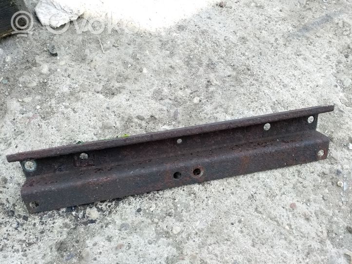 Mercedes-Benz Sprinter W901 W902 W903 W904 Altra parte del vano motore A9736660335