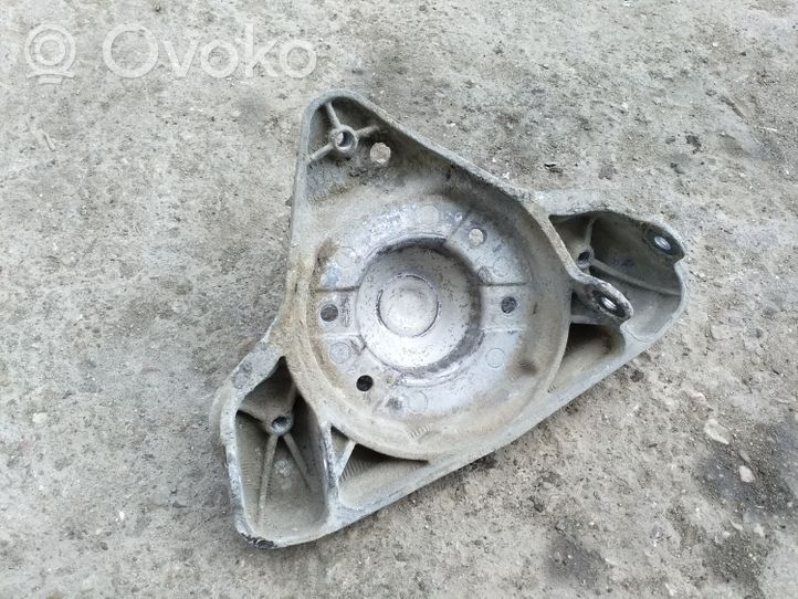 Audi A4 S4 B5 8D Altra parte della sospensione anteriore 