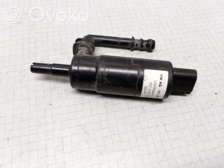 Volkswagen Golf V Pompe lave-phares 3B7955681