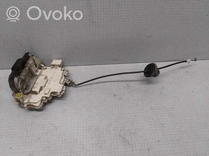 Audi A4 S4 B7 8E 8H Etuoven lukko 8E1837015AA