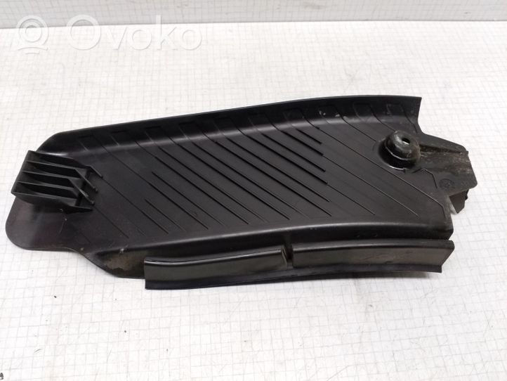 Audi A4 S4 B7 8E 8H Altro elemento di rivestimento sottoporta/montante 8E1864777