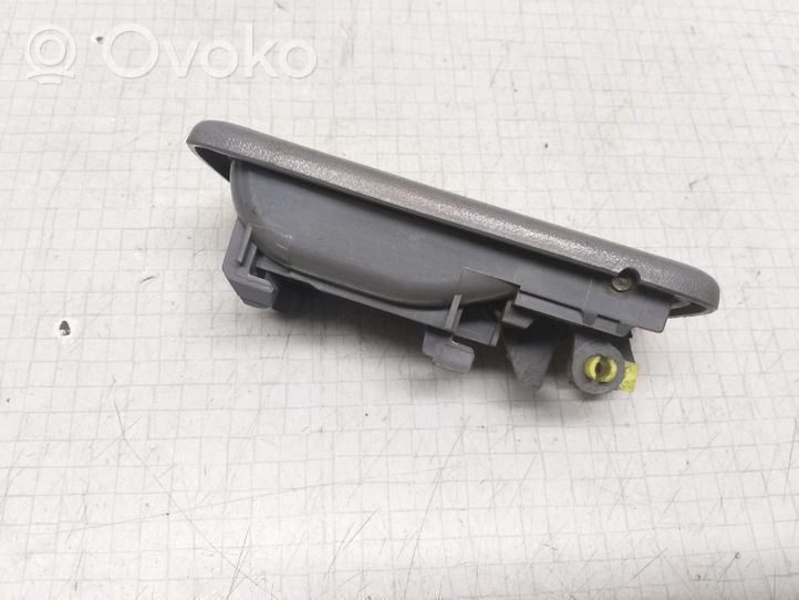 Toyota Yaris Verso Takaluukun sisävapautuskahva 6927716020