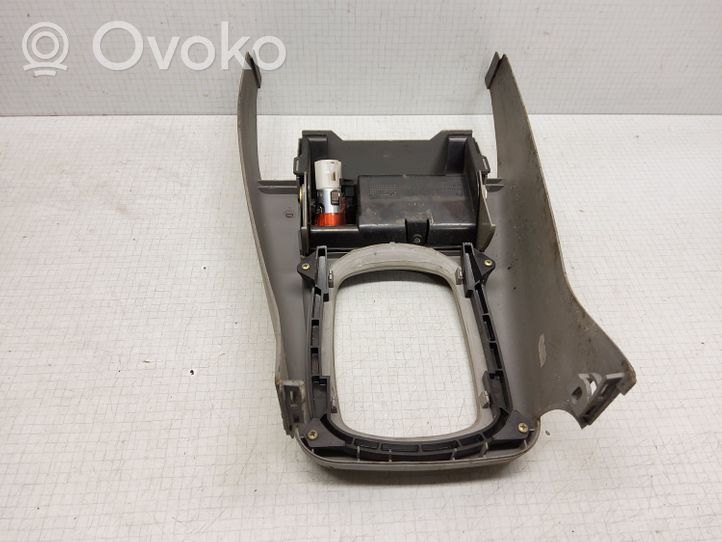 Volkswagen PASSAT B5 Center console 3B1863241