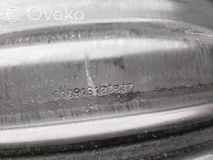 Peugeot 307 R 15 plieninis štampuotas ratlankis (-iai) 