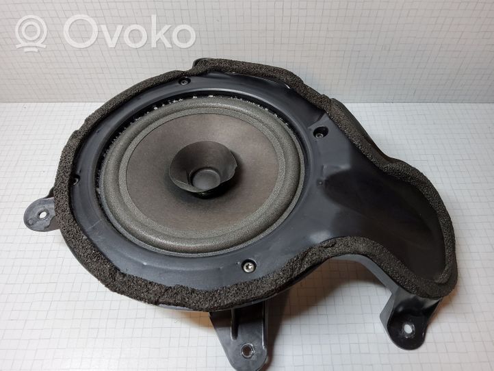 Volvo S60 Haut-parleur de porte avant 8673727