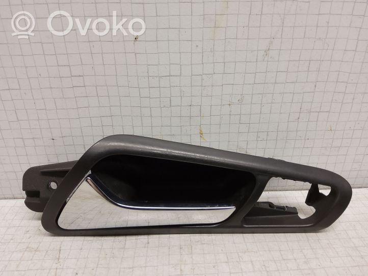 Volkswagen PASSAT B6 Front door interior handle 3C1837113