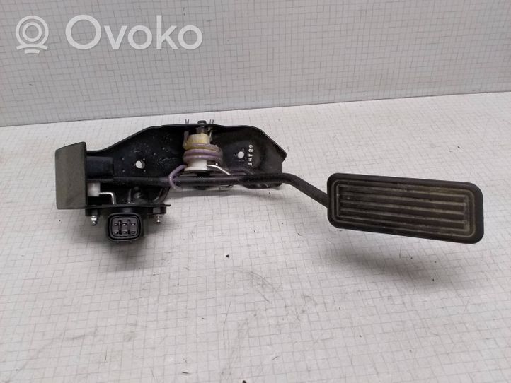 Toyota Corolla E120 E130 Gaspedal 