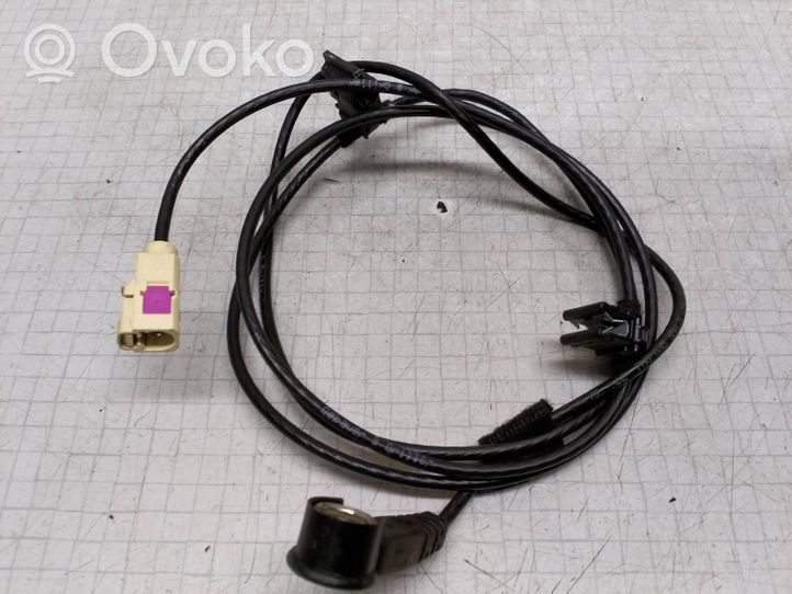 Volkswagen Transporter - Caravelle T5 Antena GPS 7H0035550T