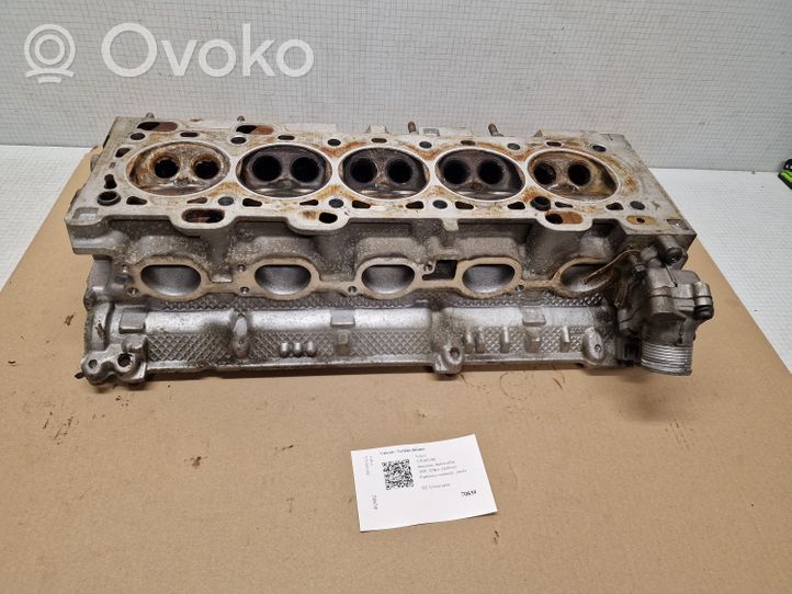 Volvo V70 Testata motore 1001837005