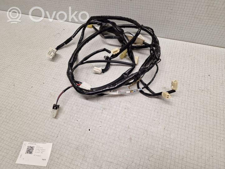 Subaru Outback Faisceau de câbles hayon de coffre 81817AJ000