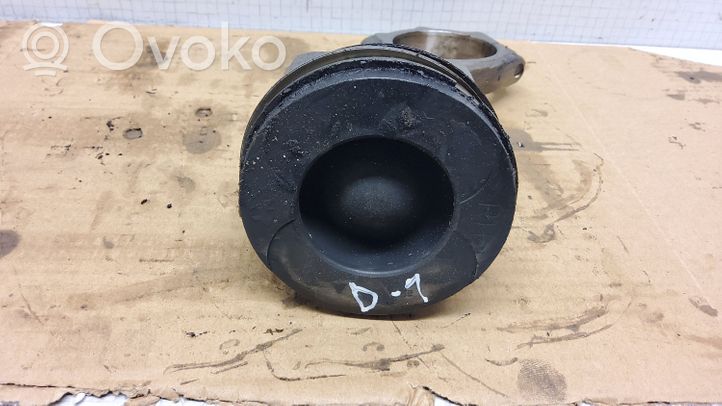 Subaru Outback Piston avec bielle 