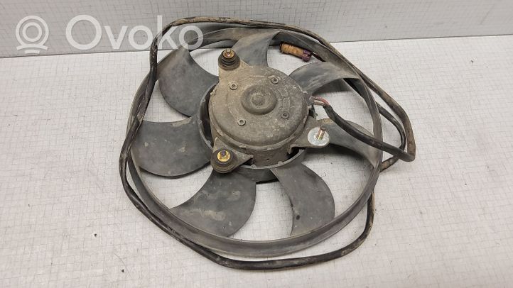 Volkswagen PASSAT B5 Ventilador del aire acondicionado (A/C) (condensador) 