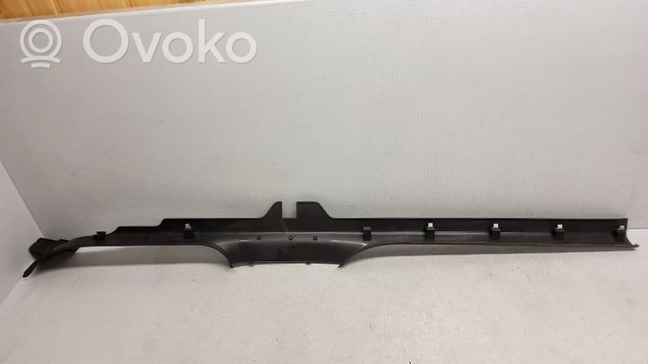 Volkswagen Polo IV 9N3 Other sill/pillar trim element 6Q4853371