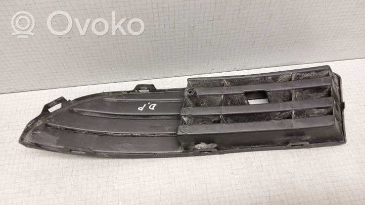 Volkswagen Polo IV 9N3 Front bumper lower grill 5875