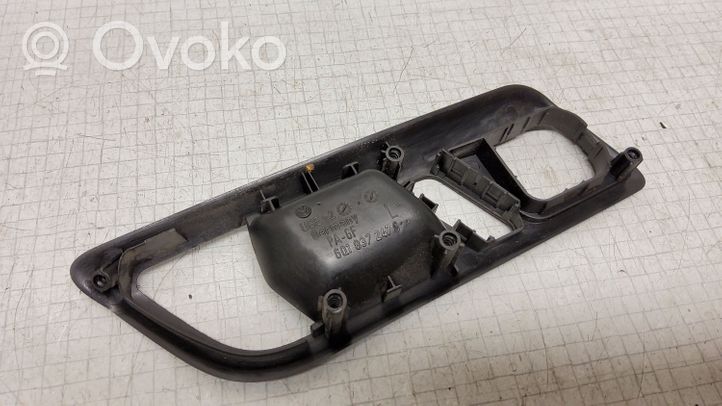 Volkswagen Polo IV 9N3 Altro elemento di rivestimento della portiera anteriore 6Q1837247G