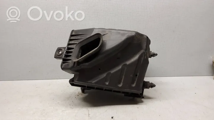 Audi A4 S4 B6 8E 8H Oro filtro dėžė 059133837AA