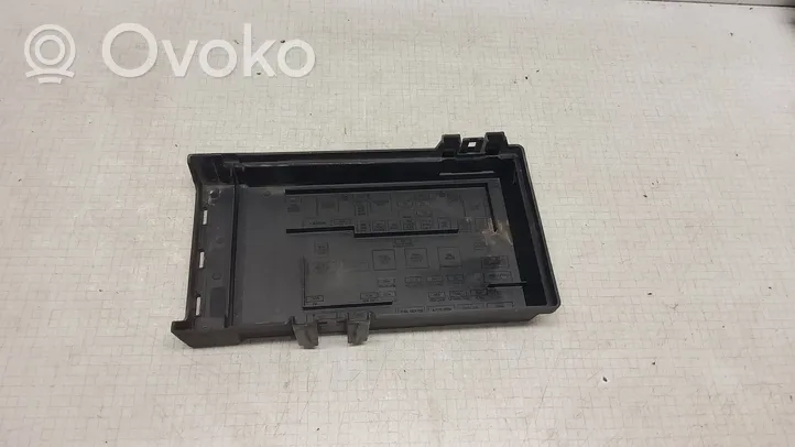 Chrysler Voyager Fuse box cover 