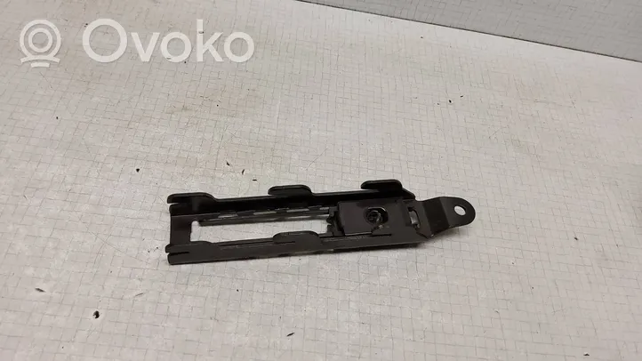 Volkswagen Transporter - Caravelle T5 Rail de réglage hauteur de ceinture de sécurité 1J0857819