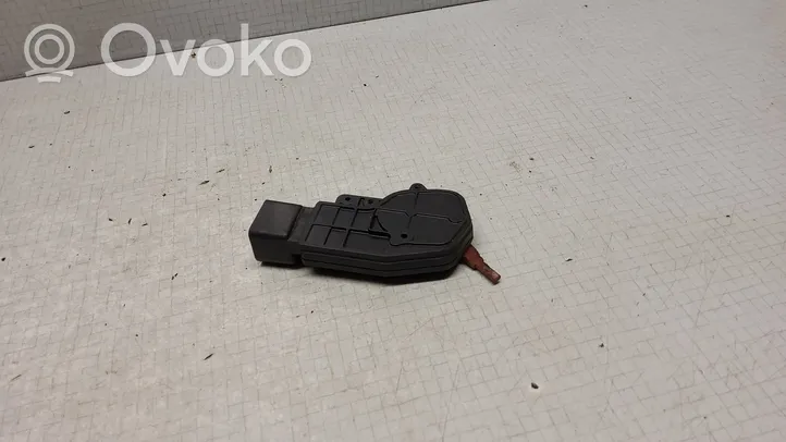 Toyota Aygo AB10 Centrinio užrakto varikliukas 128A1702