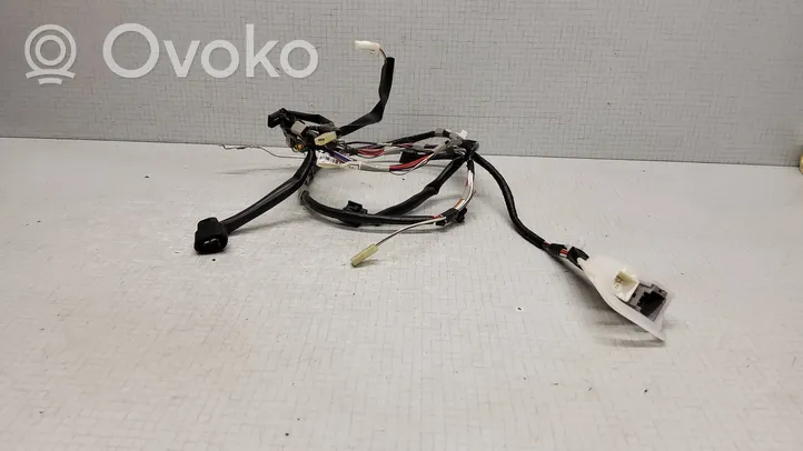 Toyota Verso Проводка крышки багажника 82185OF