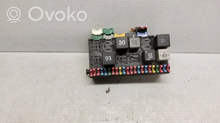 Volkswagen Vento Fuse box set 357937039