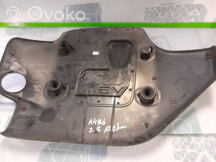 Audi A4 S4 B6 8E 8H Variklio dangtis (apdaila) 059103925D