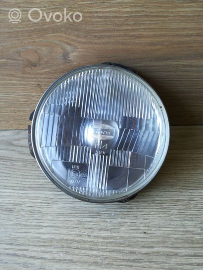 Mitsubishi Pajero Lampa przednia 