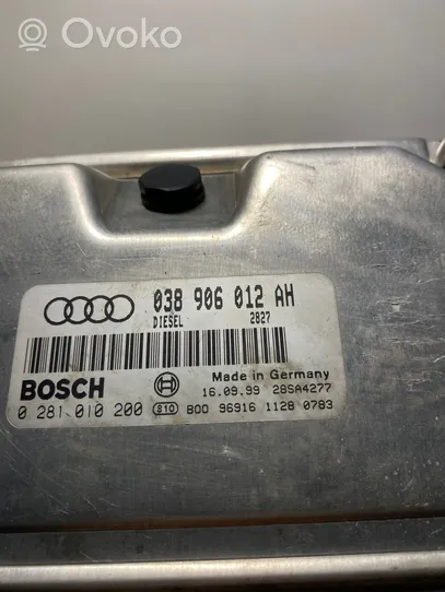 Audi A4 S4 B5 8D Moottorin ohjainlaite/moduuli 038906012AH