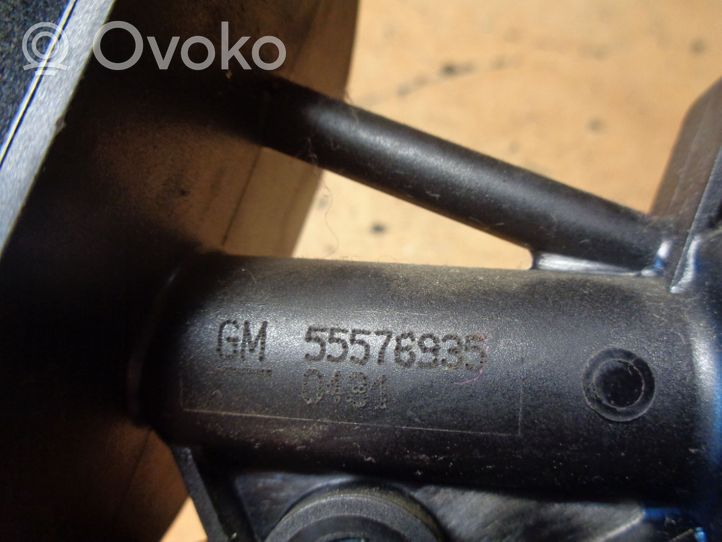 Opel Meriva B Główny cylinder sprzęgła 55576935