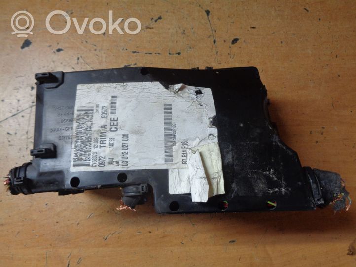 Ford Kuga I Fuse box set AV4T14K733CEE