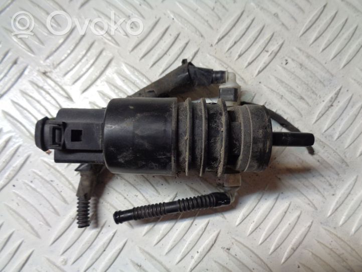 Volkswagen Up Windscreen/windshield washer pump 1K6955651