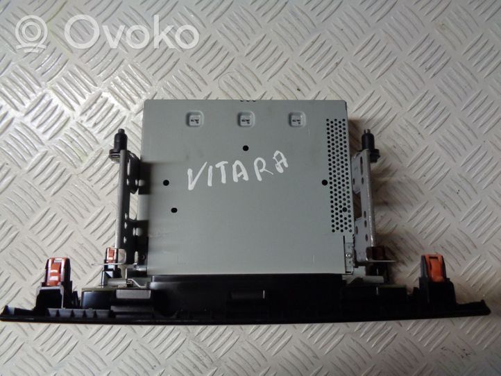 Suzuki Vitara (LY) Radio/CD/DVD/GPS-pääyksikkö 79M03992054P17