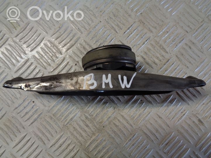 BMW 3 F30 F35 F31 Dźwignia / Łapa wysprzęglika sprzęgła 2151757015403