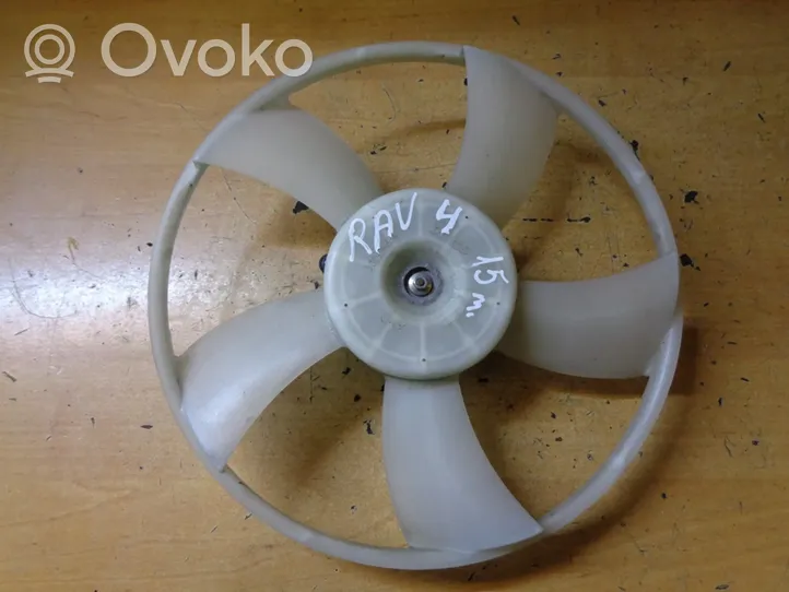 Toyota RAV 4 (XA40) Ventilateur de refroidissement de radiateur électrique 1636328170