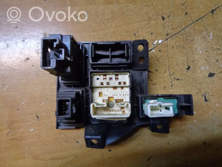 Daihatsu Terios Sivupeilin kytkin 55446B4010