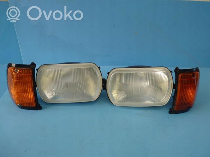 Skoda 105, 120 (744) Set di fari/fanali 