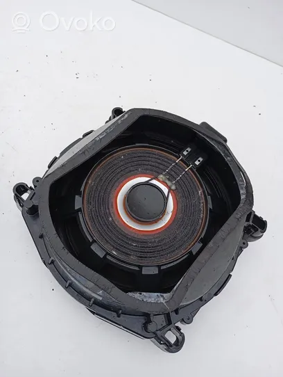 BMW 5 F10 F11 Enceinte subwoofer 9247342