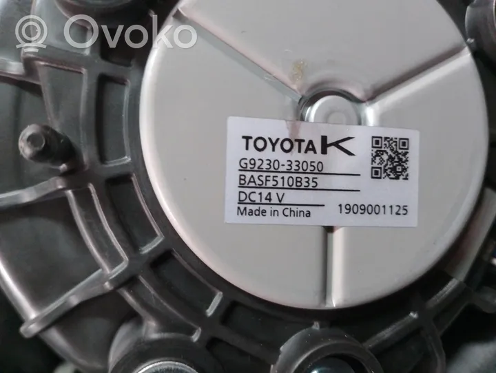Toyota RAV 4 (XA50) Elektrinis radiatorių ventiliatorius G923033050