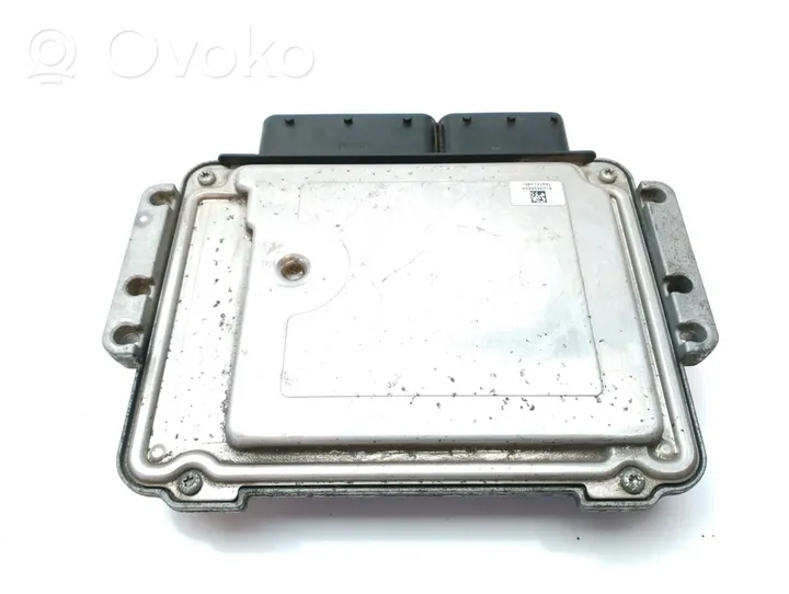 Nissan Atleon Sterownik / Moduł ECU 23710CQ03