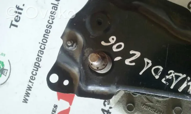 Mazda 2 Mechanizm i silniczek wycieraczek szyby przedniej / czołowej 60825