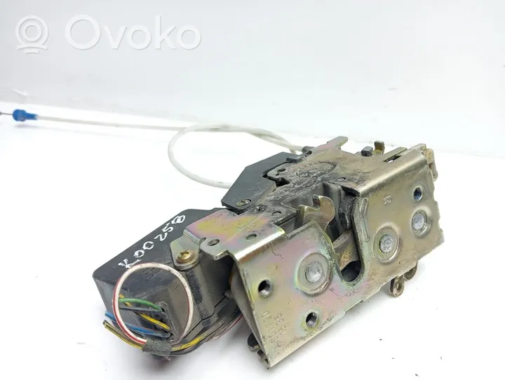 Mercedes-Benz Sprinter W907 W910 Front door lock A9017201535