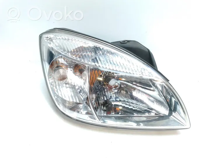 KIA Rio Lampa przednia 921021G030