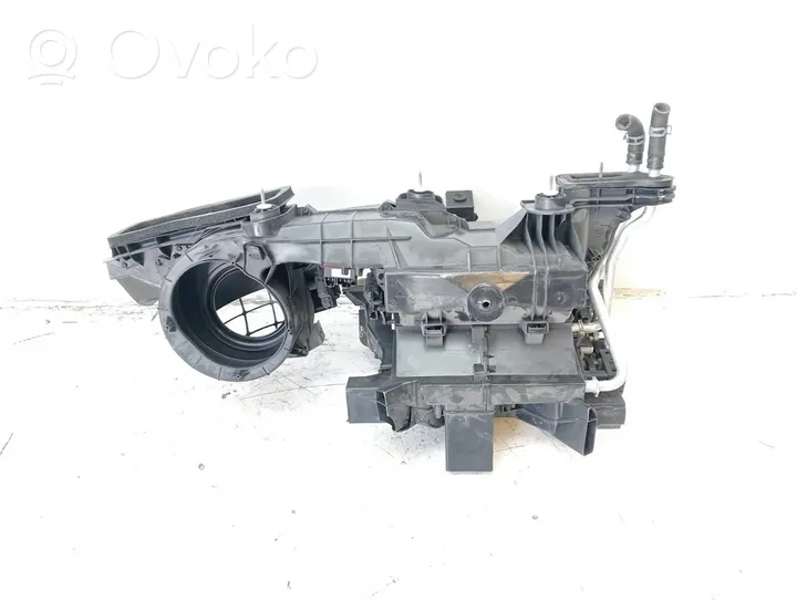 Chrysler 300 - 300C Salono oro mazgo plastikinis korpusas 5061585AA