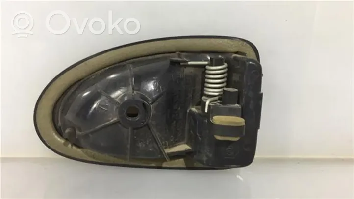 Renault Clio II Klamka wewnętrzna drzwi przednich 7700423887