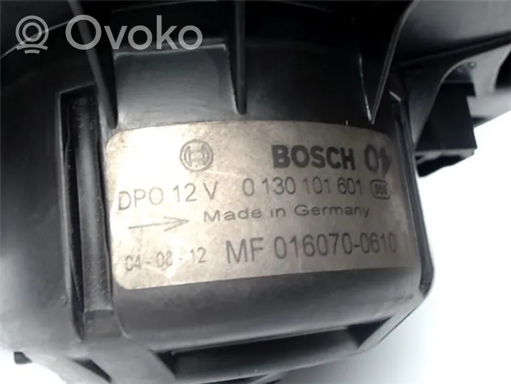 Toyota Corolla Verso E121 Sisälämmityksen ilmastoinnin korin kotelo 0160700610