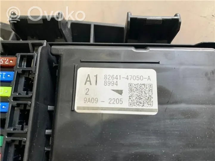 Toyota Corolla E210 E21 Module de fusibles 8264147050A