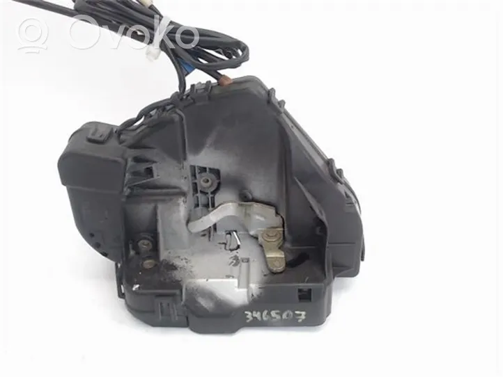 Mercedes-Benz C W203 Moteur de centralisation serrure de porte arrière A2037300135