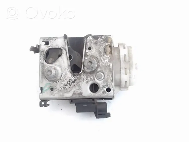 Audi A4 S4 B5 8D Motor der Vordertürverriegelung 