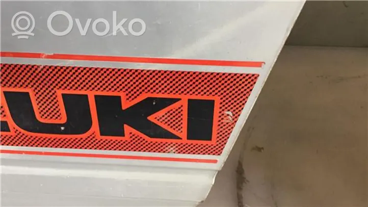 Suzuki SJ 410 Tür vorne 