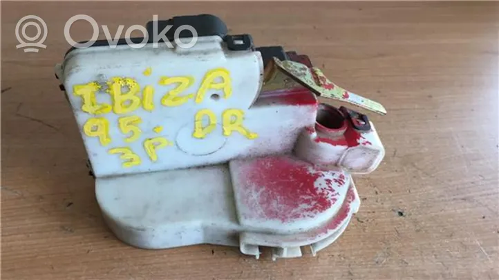 Seat Ibiza II (6k) Front door lock motor 